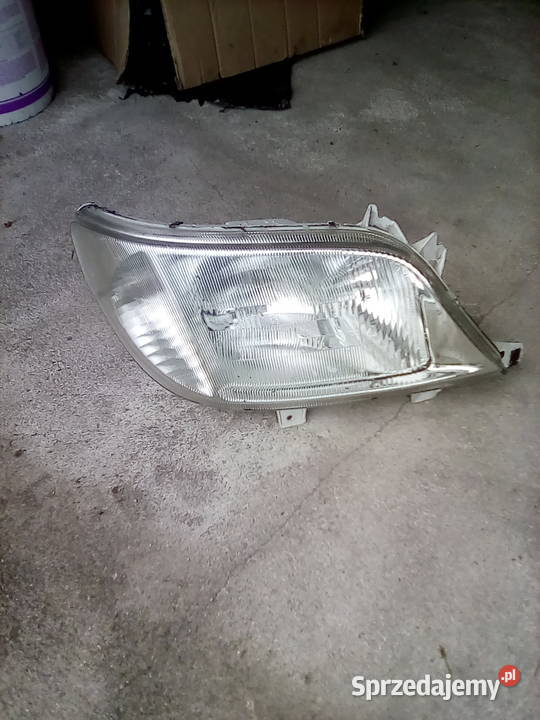 Lampa przednia prawa Mercedes sprinter CDI Chocianów