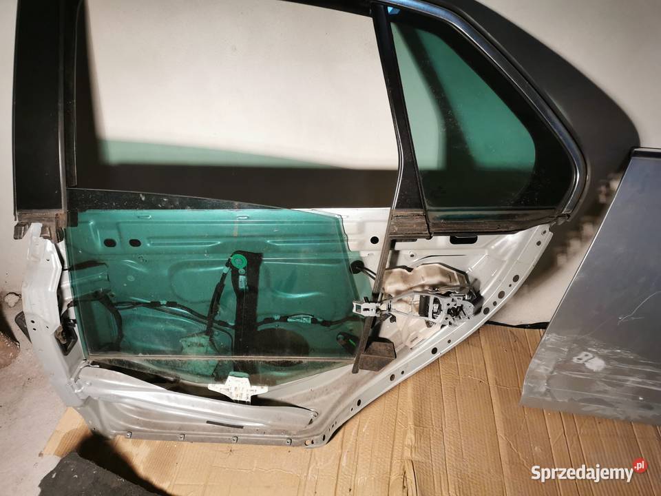 uszczelka drzwi kompletna jetta 20052010 Rzeszów sprzedam