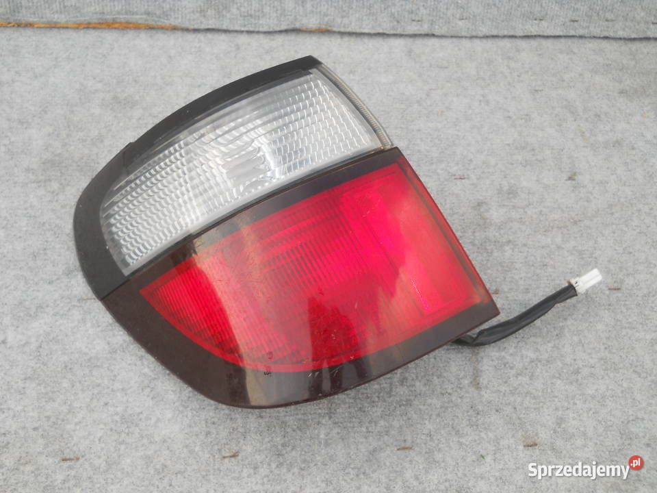 MAZDA 626 V GF KOMBI LAMPA TYŁ LEWA R2265R osobowe Siechnice