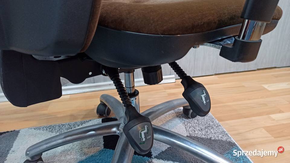 Fotel biurowy obrotowy Kulik System Business Myślenice