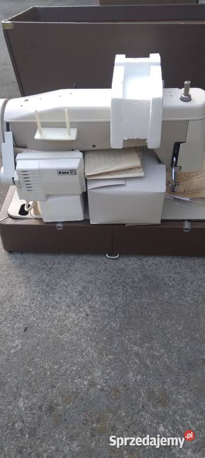 Nowa maszyna do szycia Łucznik Tur 2 typ 466 PRL wielkopolskie Koło