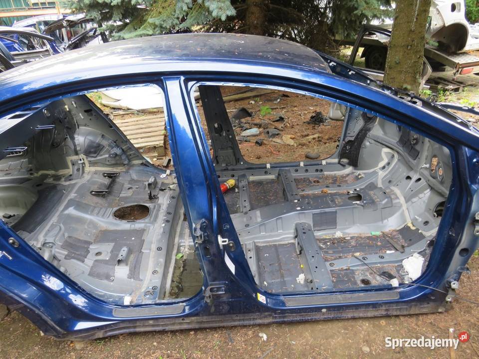 PRÓG PRAWY BOK SEDAN AVENSIS T27 T29 lubelskie