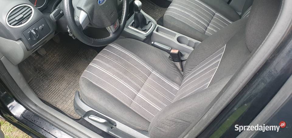 Ford Focus mk2 lift 16 tdci 90 kombi hak ABS