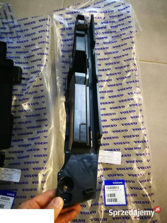VOLVO XC90 2015 PLASTIK KOMORY BAGAZNIKA Kozubszczyzna