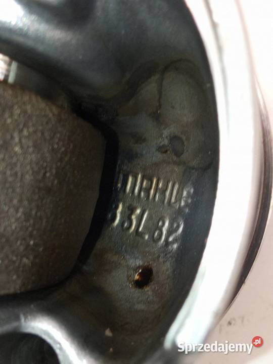 TŁOK 83L82 30 TDI VW Volkswagen Touareg I osobowe