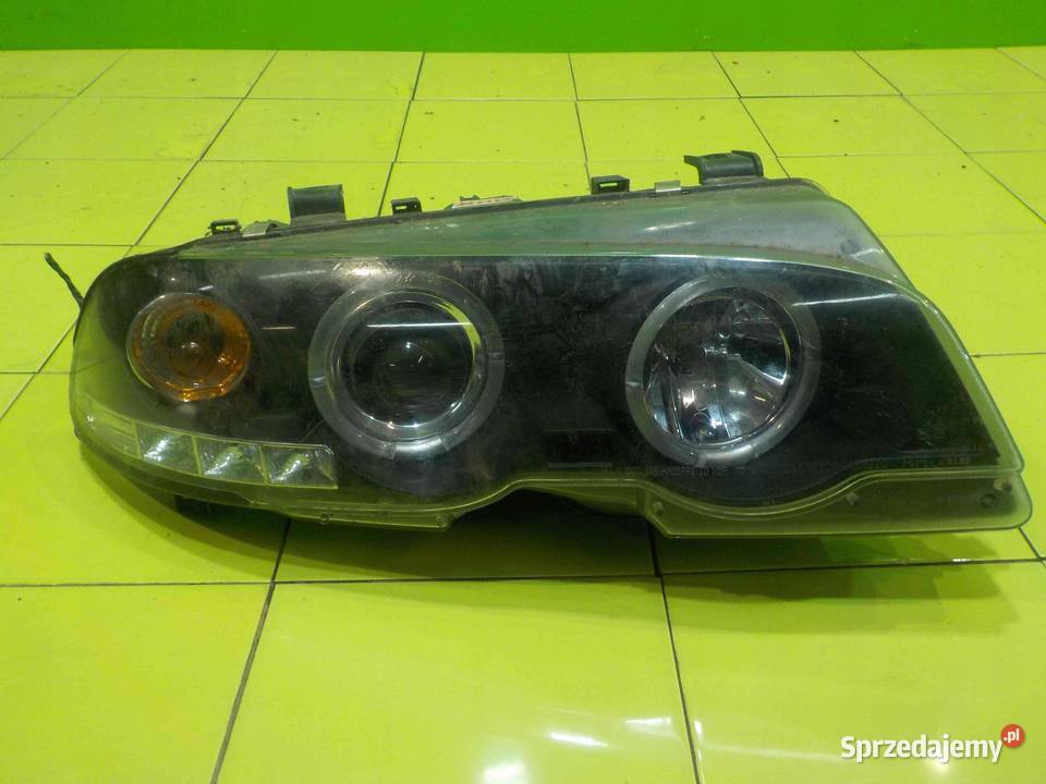 BMW 3 E46 9903 lampa prawa przod Suków