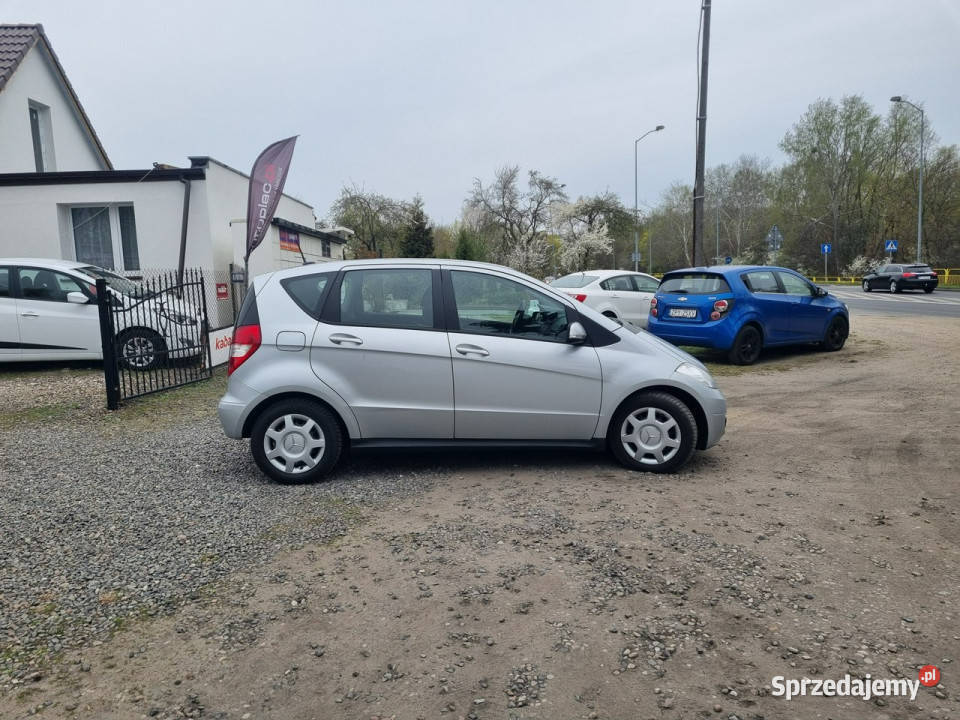 Mercedes A 160 Klimatronik Podgrzewane siedzenia Rok produkcji 2010 Szczecin