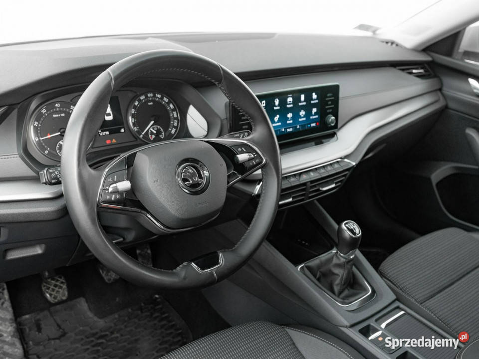 koda Octavia 15 TSI Ambition Czpark Front Lane światła do jazdy dziennej pomorskie Pępowo