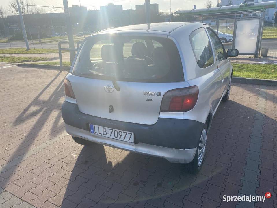 Toyota Yaris 10 benzyna 1999 benzyna