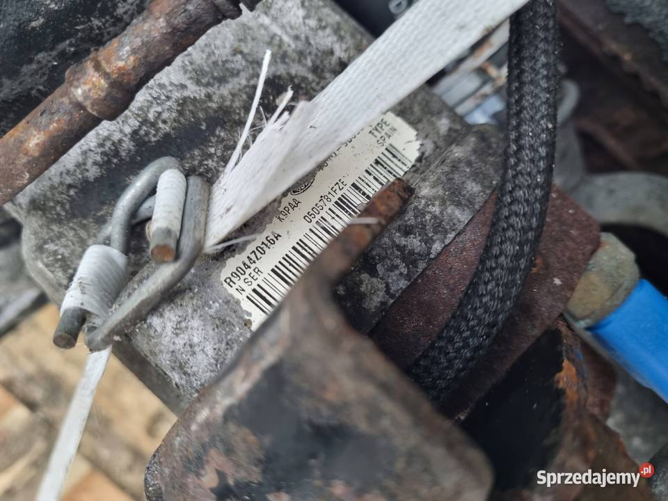 SILNIK KOMPLET Ford Transit Connect 18 TDCI 90 Rudka