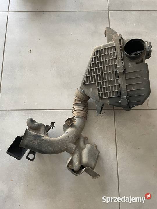 Honda CrV II 22ictdi obudowa filtra Diesel części blacharskie Kozubszczyzna sprzedam