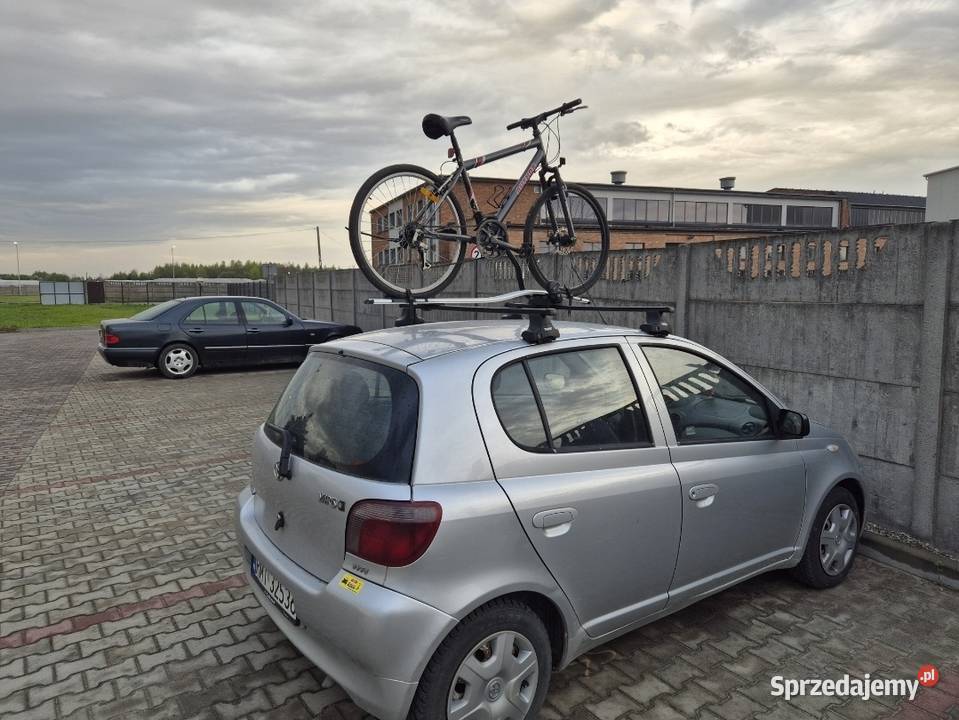 Yaris 13 benzyna z Klimatyzacja nieuszkodzony Tarnów sprzedam
