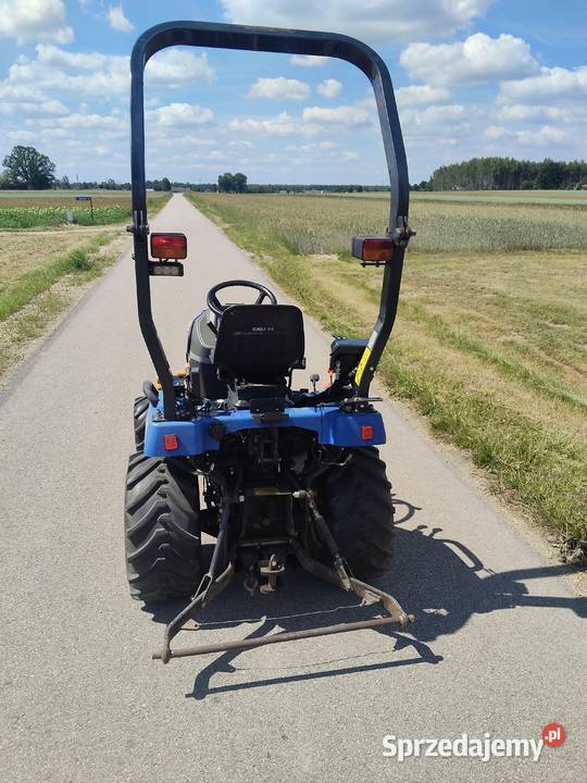 Mini traktorek ISEKI TXG 237 4X4 27 2017 Kock