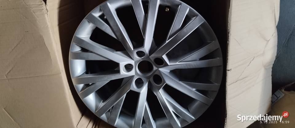 Felga Skoda Superb 3V0601025AN