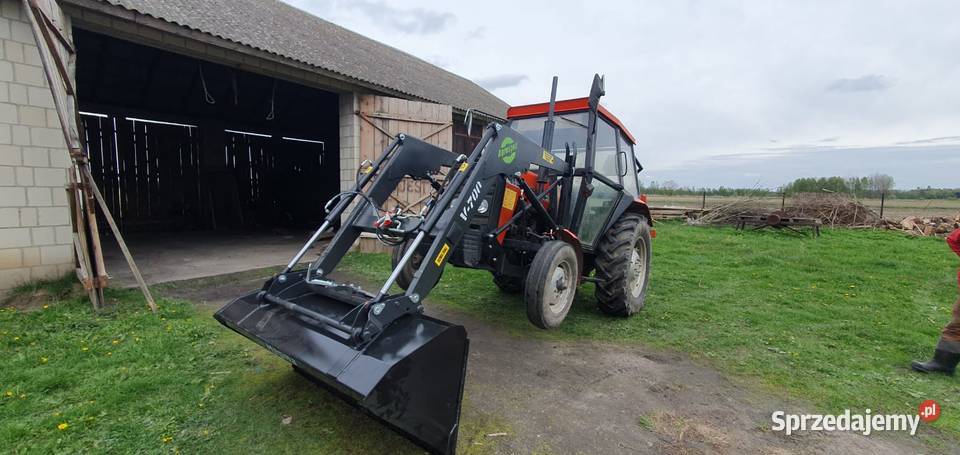 23 Ładowacz czołowy Agrosped V700 URSUS ZETOR MF Nowy Sącz