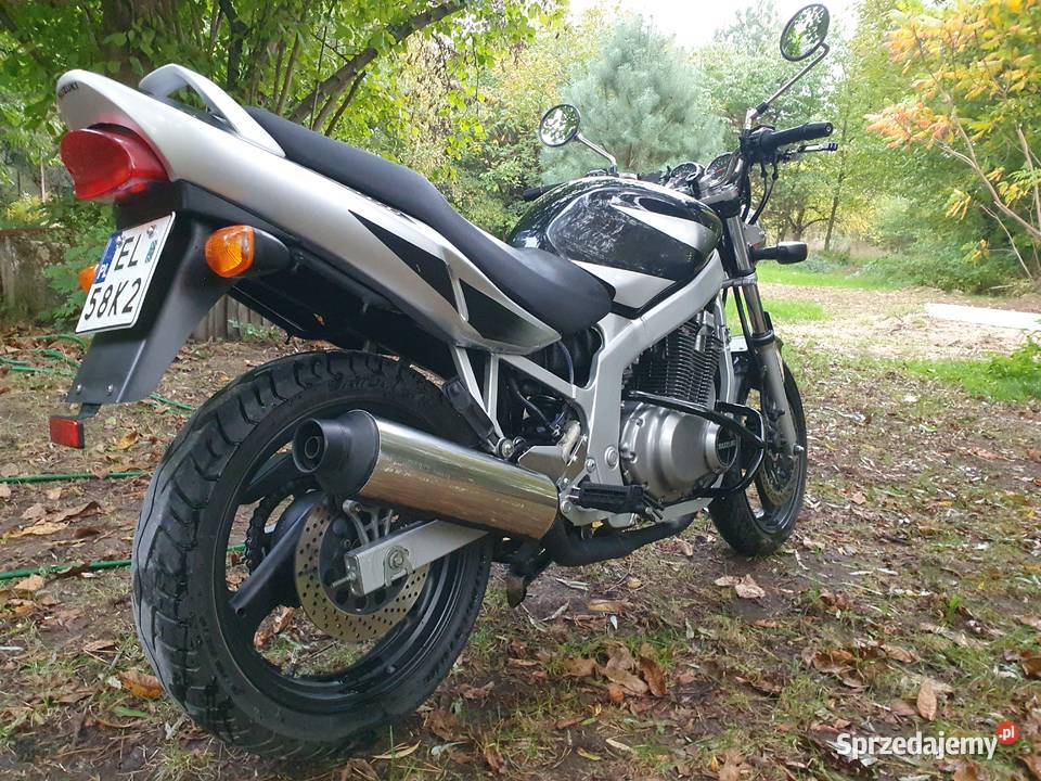Motocykl Suzuki GS 500 (2002r.)