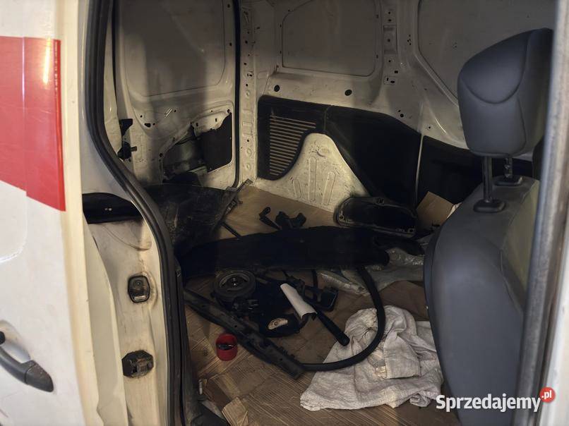 CITROEN BERLINGO 2011 15600 ccm 75 manualna mazowieckie Warszawa