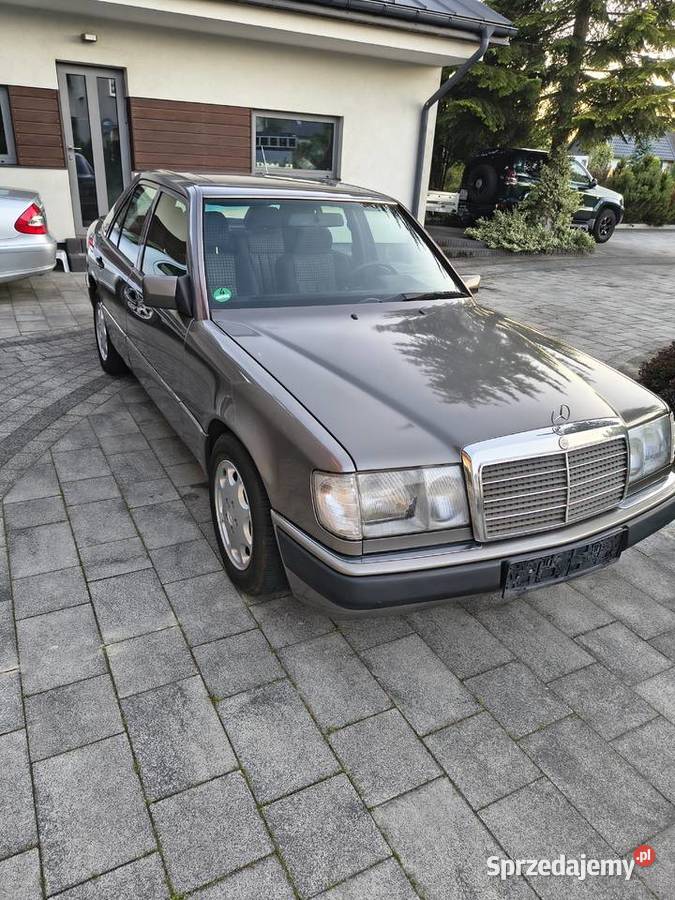 Mercedes Benz 220 E W124 bez rdzy automat VAT marża Zamość