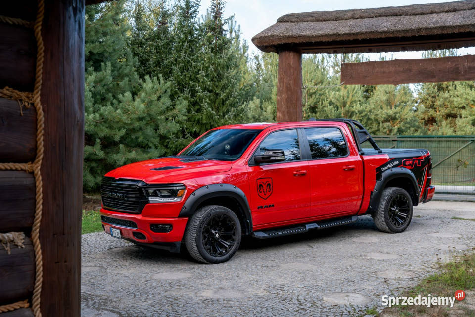 RAM 1500 Crew Cab Laramie 57 V8 Hemi Sport Ropczyce