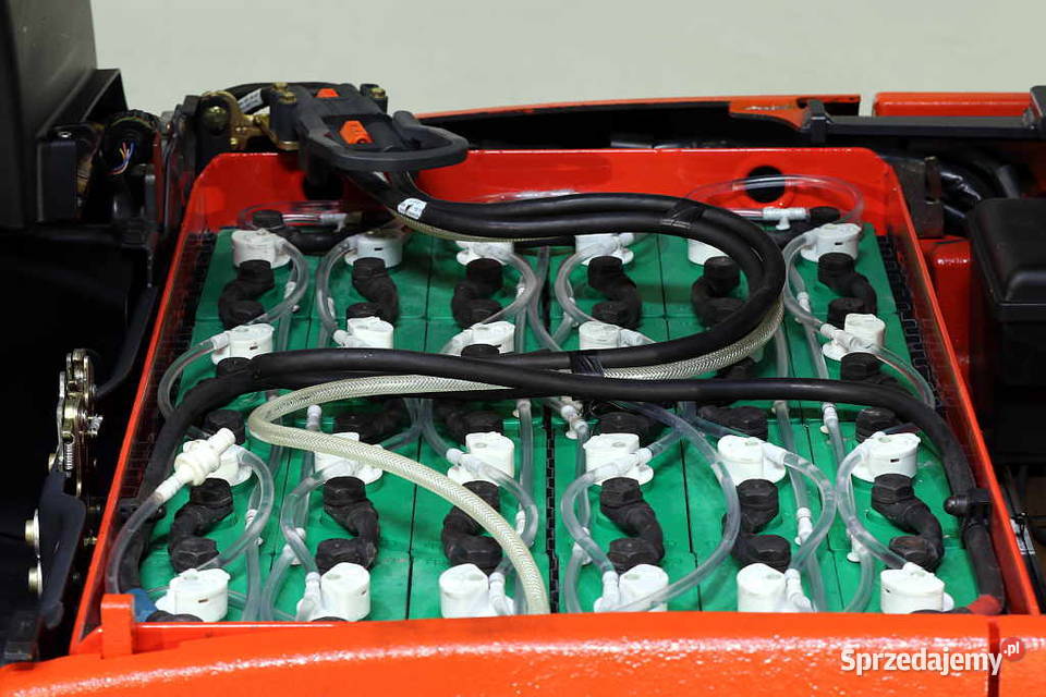 wózek widłowy elektryczny Linde E20 4kołowy