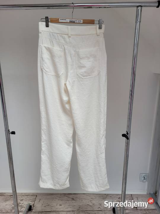 Białe spodnie z wiskozą Liszki