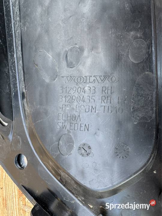 Kratka zderzaka przód prawa rh Volvo xc60 I 1 Sieraków