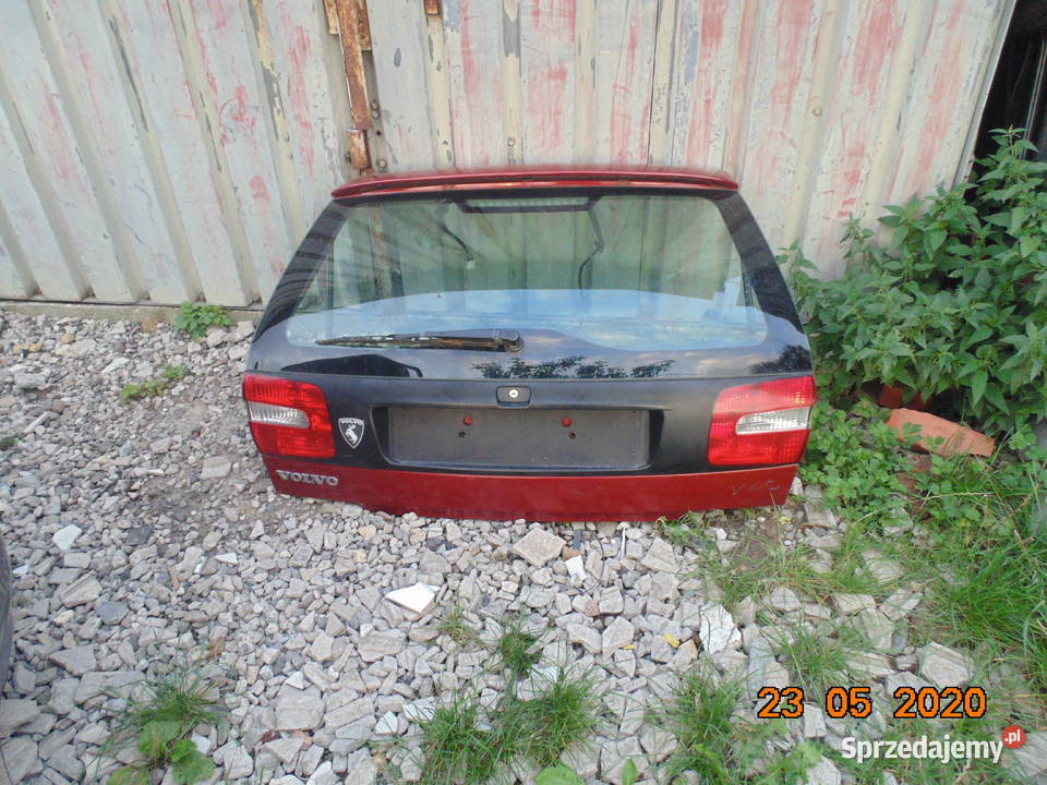 Blenda tylna klapy LISTWA Volvo v40 lift 0004