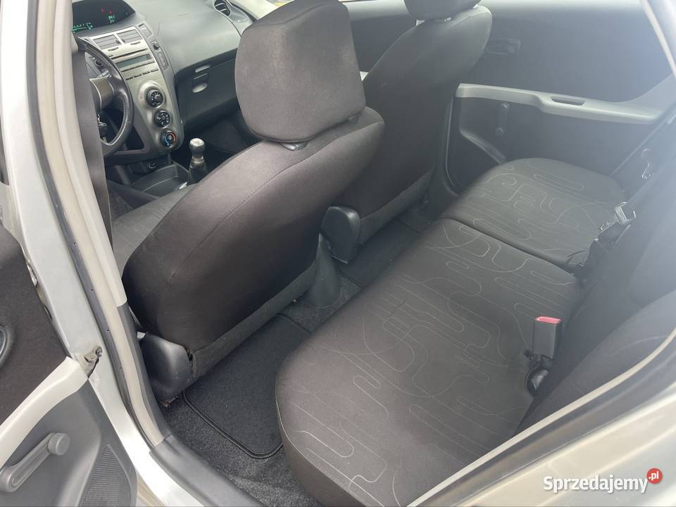 Toyota Usris 2009 5drzwi klima komputer super Jelenia Góra