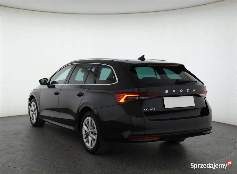 Skoda Octavia 15 eTSI mHEV radio Piaseczno sprzedam