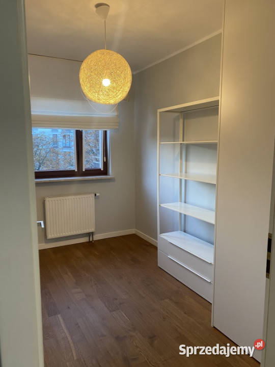 Sprzedam 3pokojowe mieszkanie 5737 m2 z miejscem Warszawa