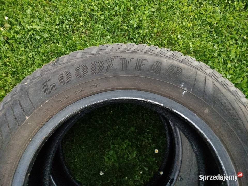 Opony GOODYEAR 215x60 R16 całoroczne