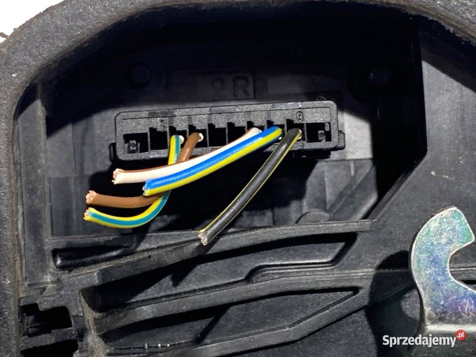 ZAMEK DRZWI PRAWY PRZÓD BMW E61 Kombi 7167074