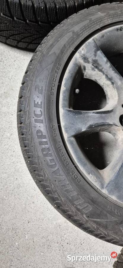 Felgi aluminiowe BMW 16 z oponami zimowymi Samochodowe Borowe