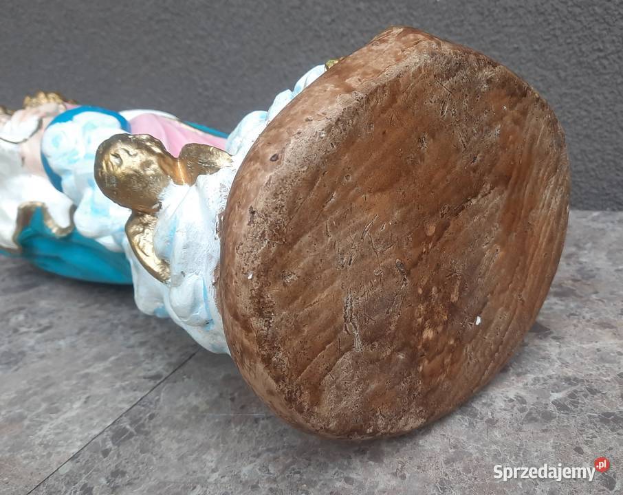 Stara figura gipsowa Matka Boska z Dzieciątkiem Tczew