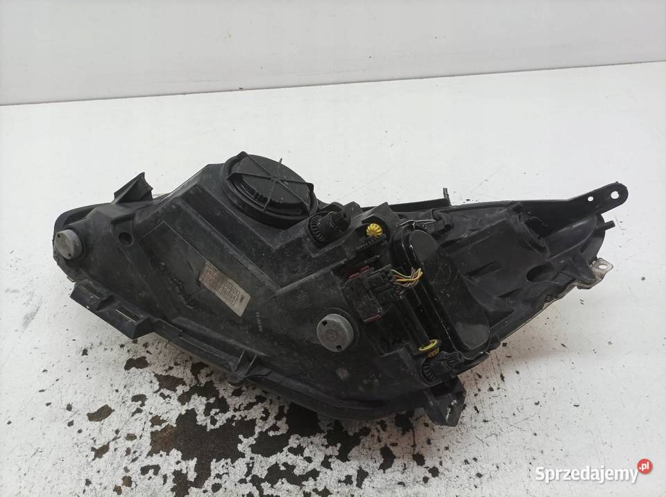 LAMPA PRZÓD PRAWA 13186382 Opel Corsa IV Oświetlenie