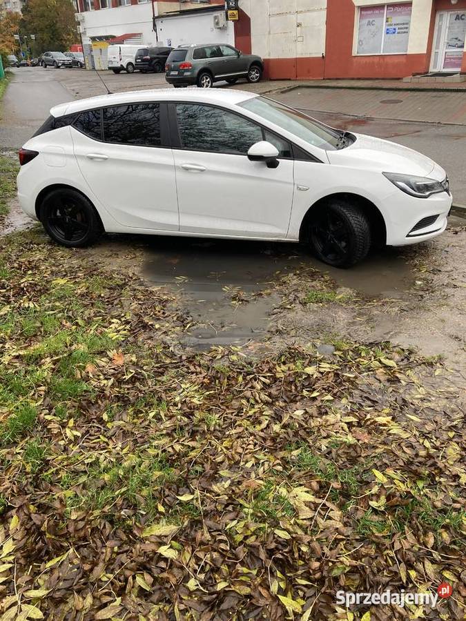 Opel Astra 10T 105 2018r 155 tysięcy przebiegu 1000cm3 Elbląg