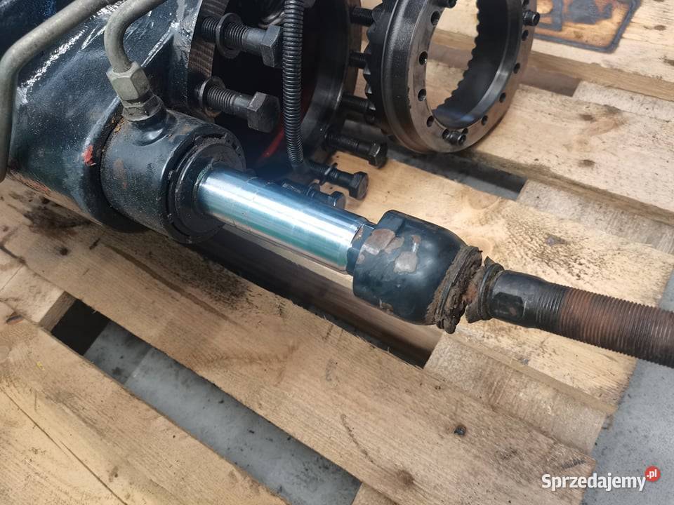 Deutzfahr 620 Agrotron Tłok wspomagania ZF Wilkowo sprzedam