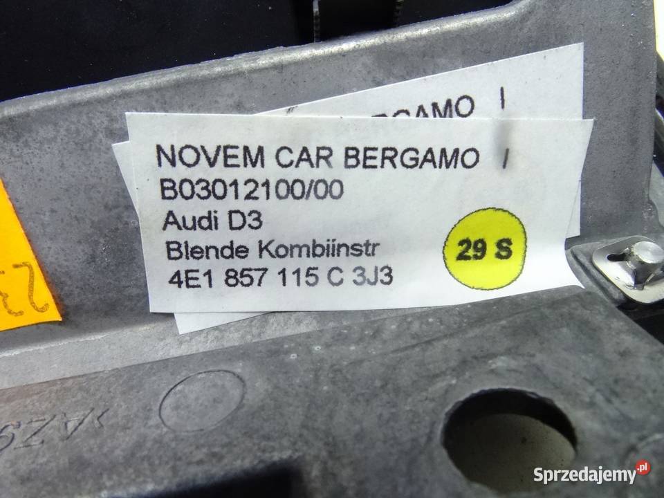 AUDI A8 D3 0307 RAMKA OSLONA DEKOR LICZNIKA Przemęt