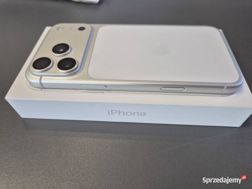 Syndyk sprzeda Iphone Pro 256 GB Silver Czymanowo