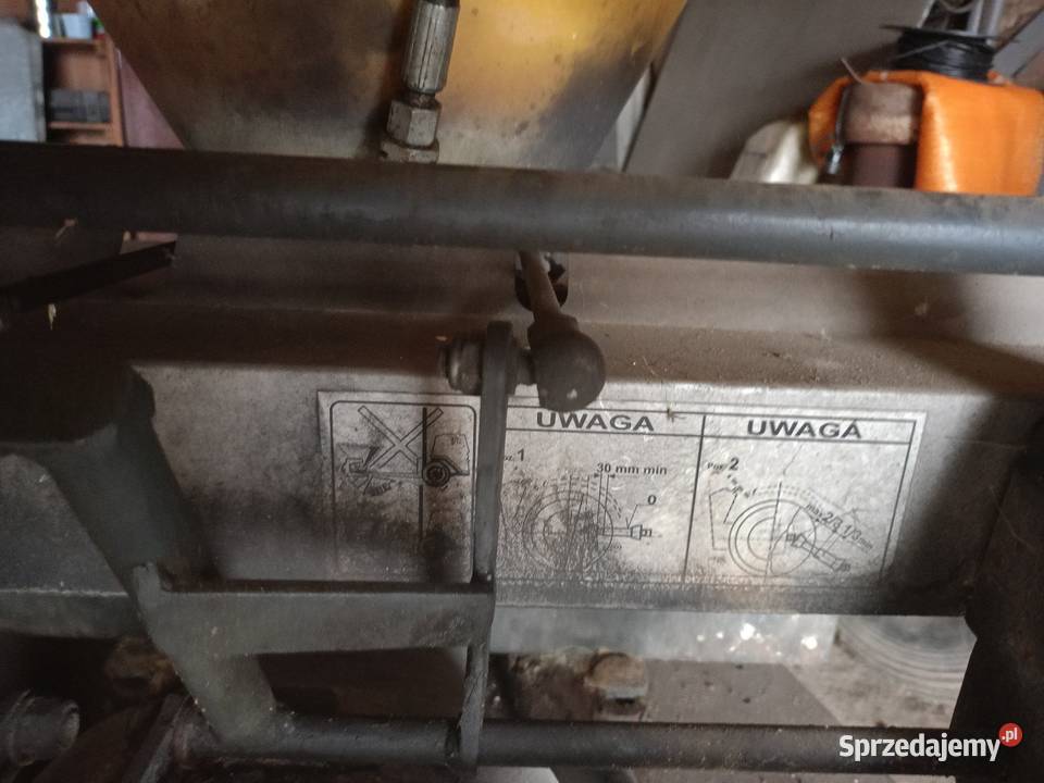 Rozsiewacz nawozu dwutalerzowy 500 l Prosna