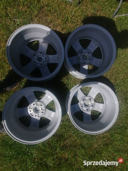 Felgi aluminiowe Mazda Konopiska sprzedam