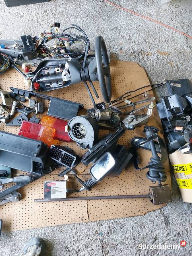 Części Fiata 126pRozrusznik Kolumna kier szyba Gdynia sprzedam
