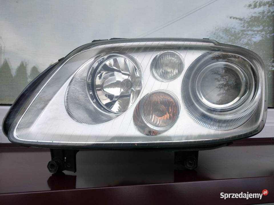 VW Touran 1T0 lampy przednie reflektory przód łódzkie Sieradz sprzedam