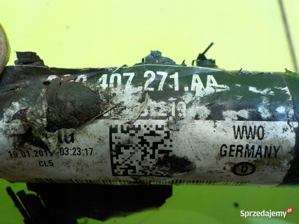 VW PASSAT B8 19r 15 TSI SEDAN 4D polos lewa Suków