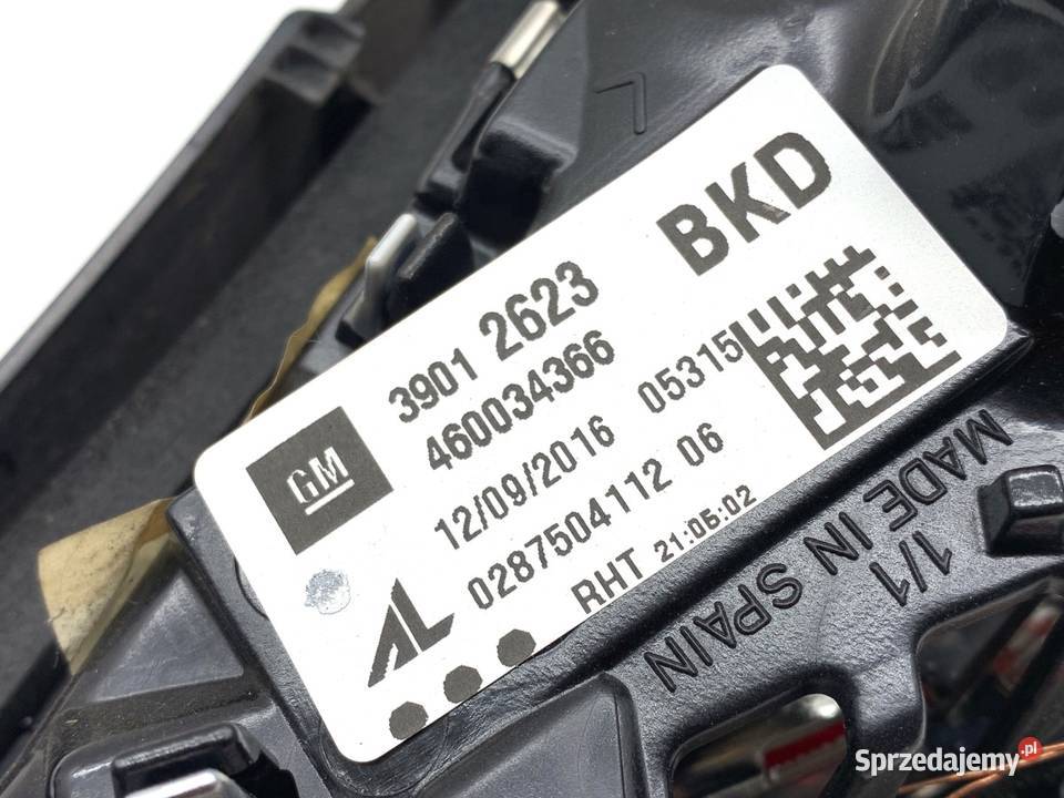 LAMPA TYŁ LEWA WEWNĘTRZNA OPEL CORSA E 39012623