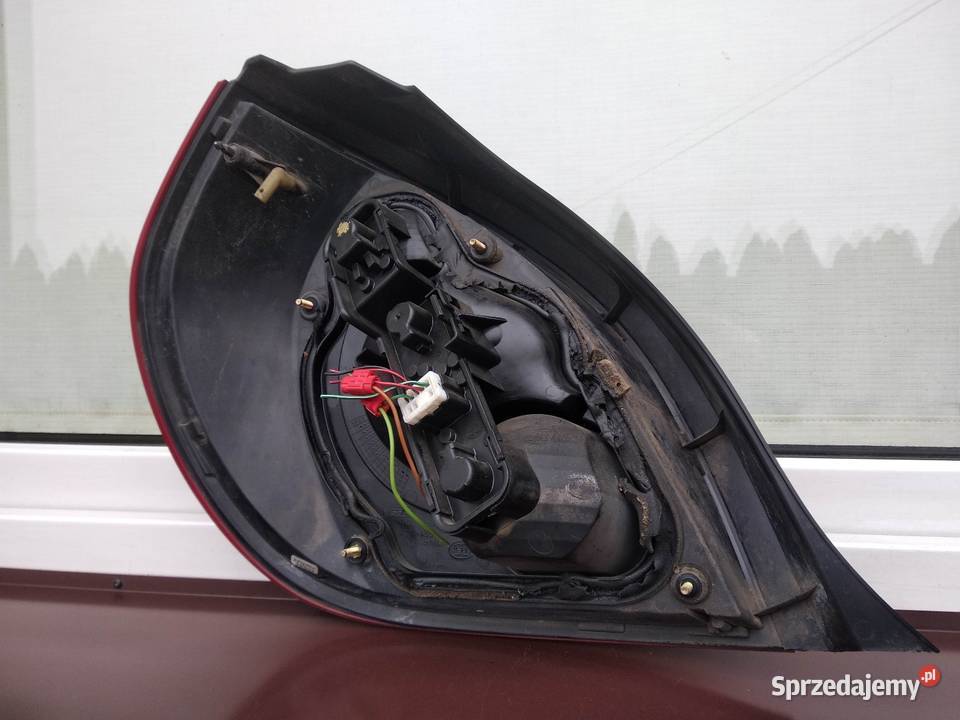 Nissan Almera N16 LIFT FL lampa tył tylna prawa Sieradz sprzedam
