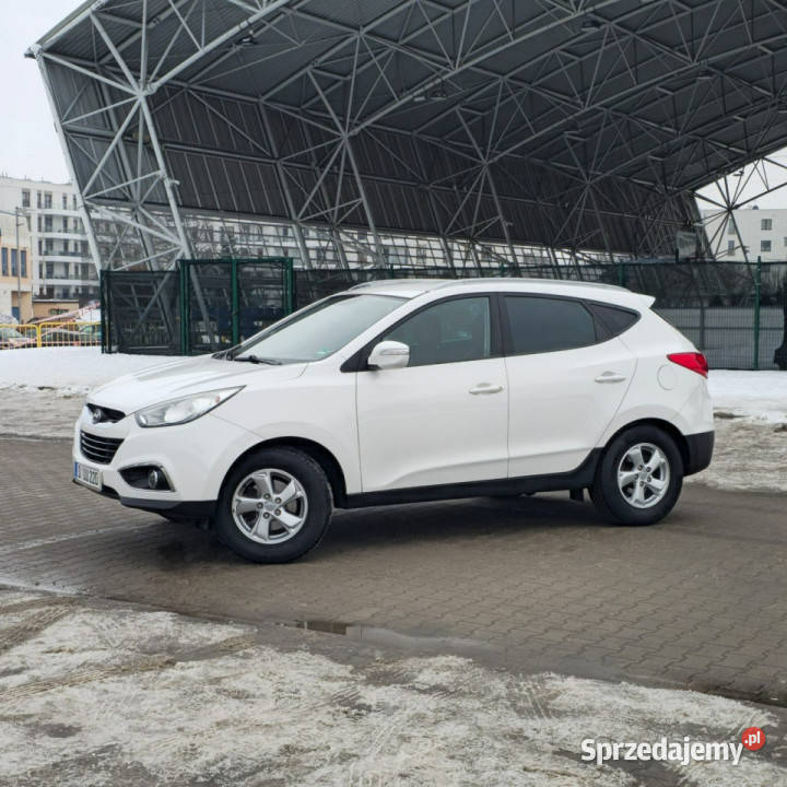 Hyundai ix35 Hyundai ix35 16 Benzyna 136 Ostrów Mazowiecka