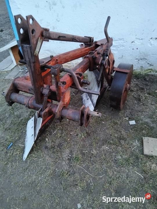 Sprzedam pług 2 skibowy Grudziądz świętokrzyskie Huta Koszary