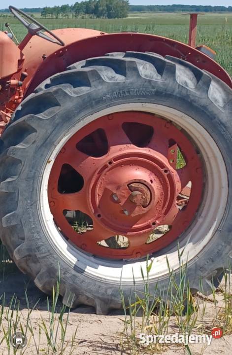 Felga zeliwna r38 komplet 2 sztuki z oponami Ktery