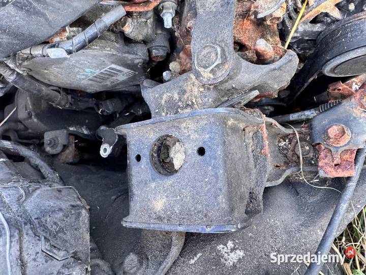 Łapa silnika Toyota Yaris III 1120 14 diesel Pozostałe Brzesko